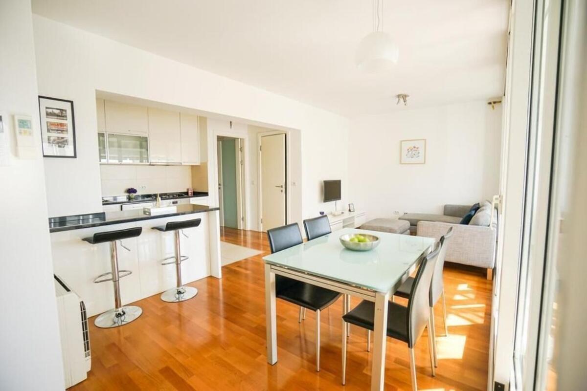 Apartment Zara White ภายนอก รูปภาพ
